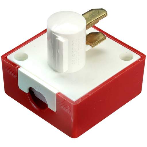 Legrand Electrak 13A Fused Plug Clean Earth Red