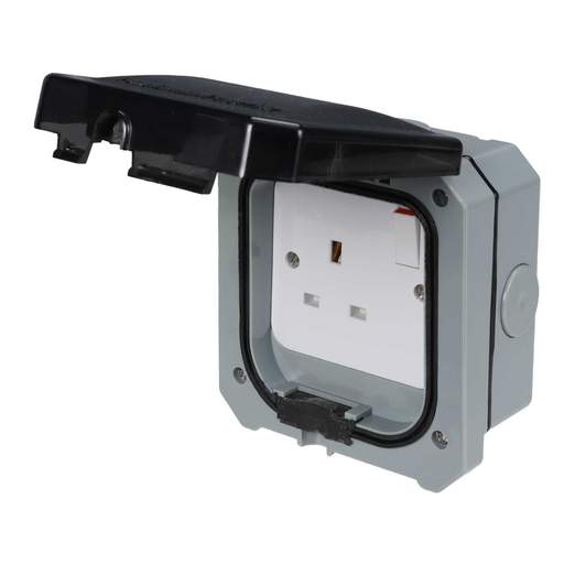Greenbrook 13A 1 Gang Weatherproof Switched Socket IP66