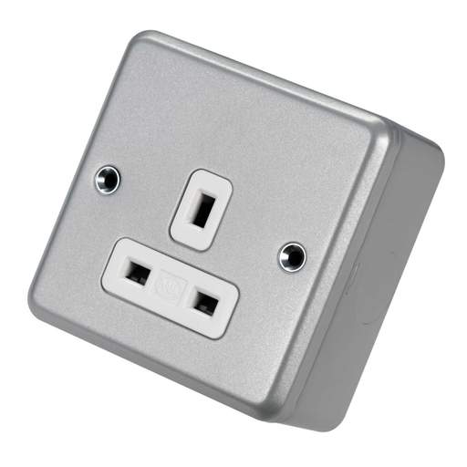 MK Metalclad Plus 13A 1 Gang Unswitched Socket Metal Clad