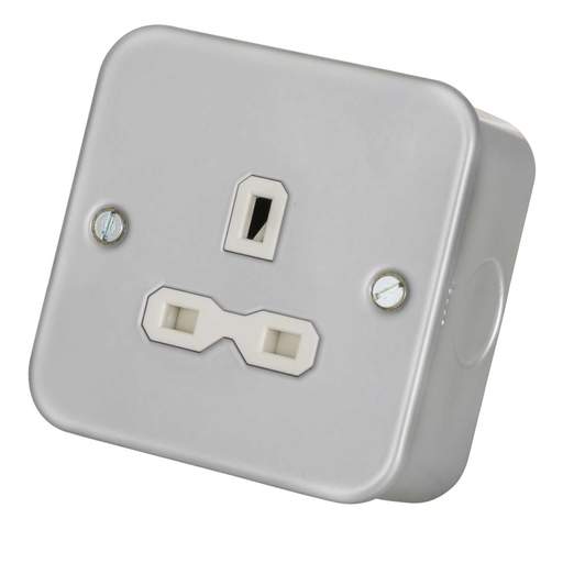Knightsbridge 13A DP 1 Gang Unswitched Socket Metal Clad