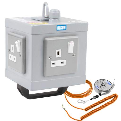 Olson 13A 4 Way Switched M/Clad Socket Suspended Service Unit + Cable and Retractor