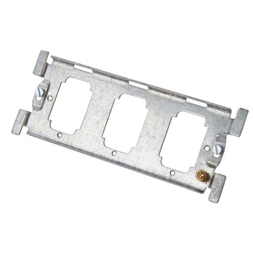 Volex 3 Gang Grid Yoke